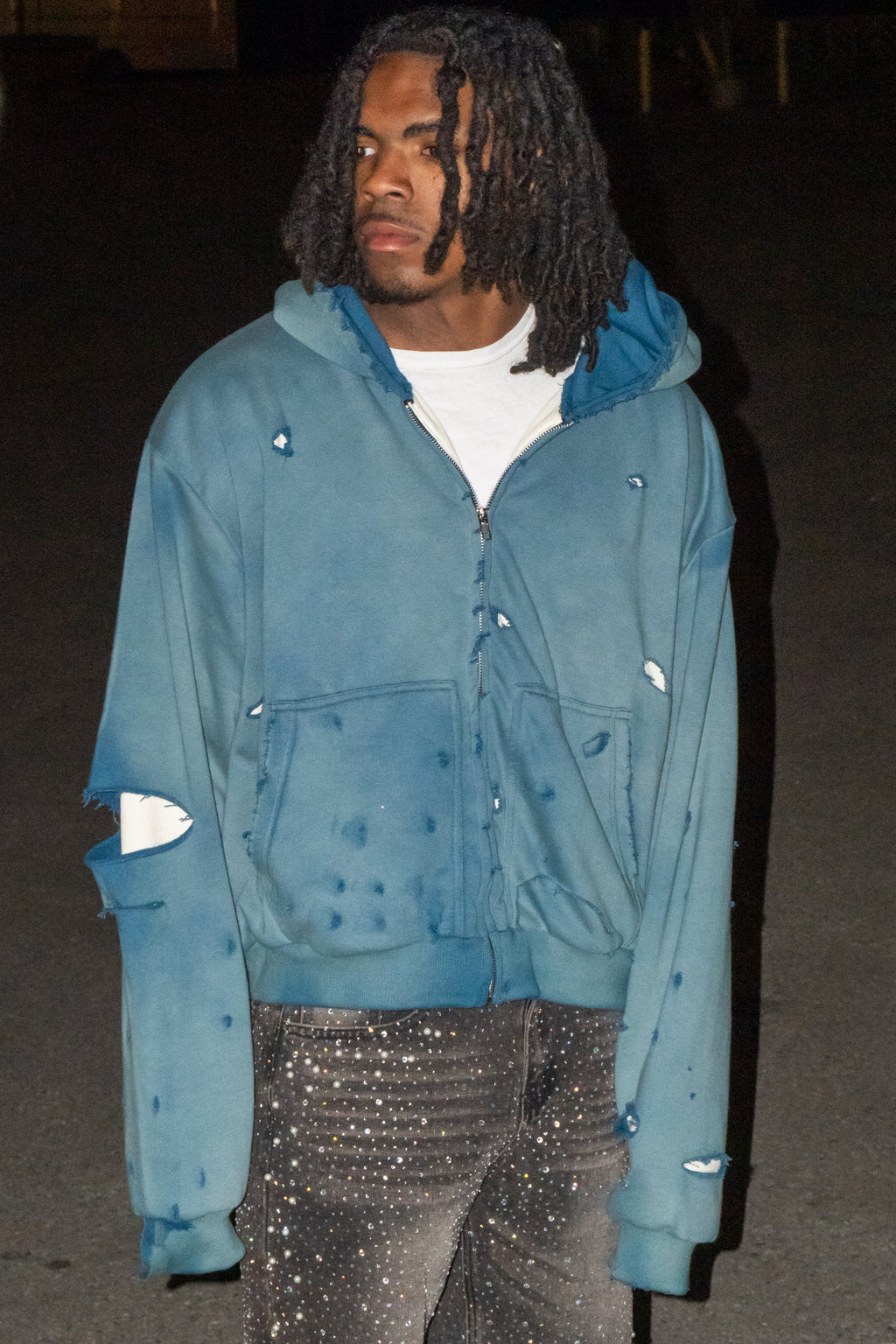 ICY BLUE DISTRESSED